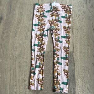 Kate Quinn waterlily leggings 4T